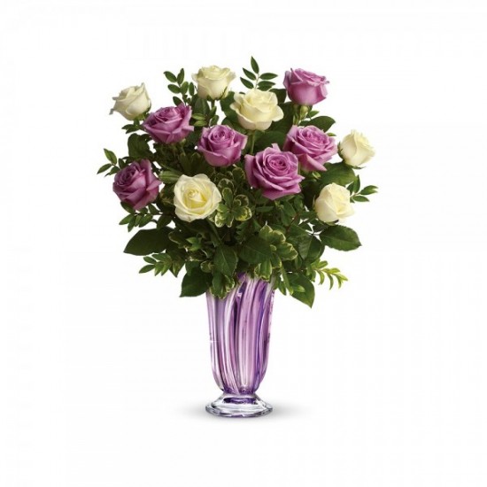 Les Roses Crèmes et Lavandes Les Roses Crèmes et Lavandes